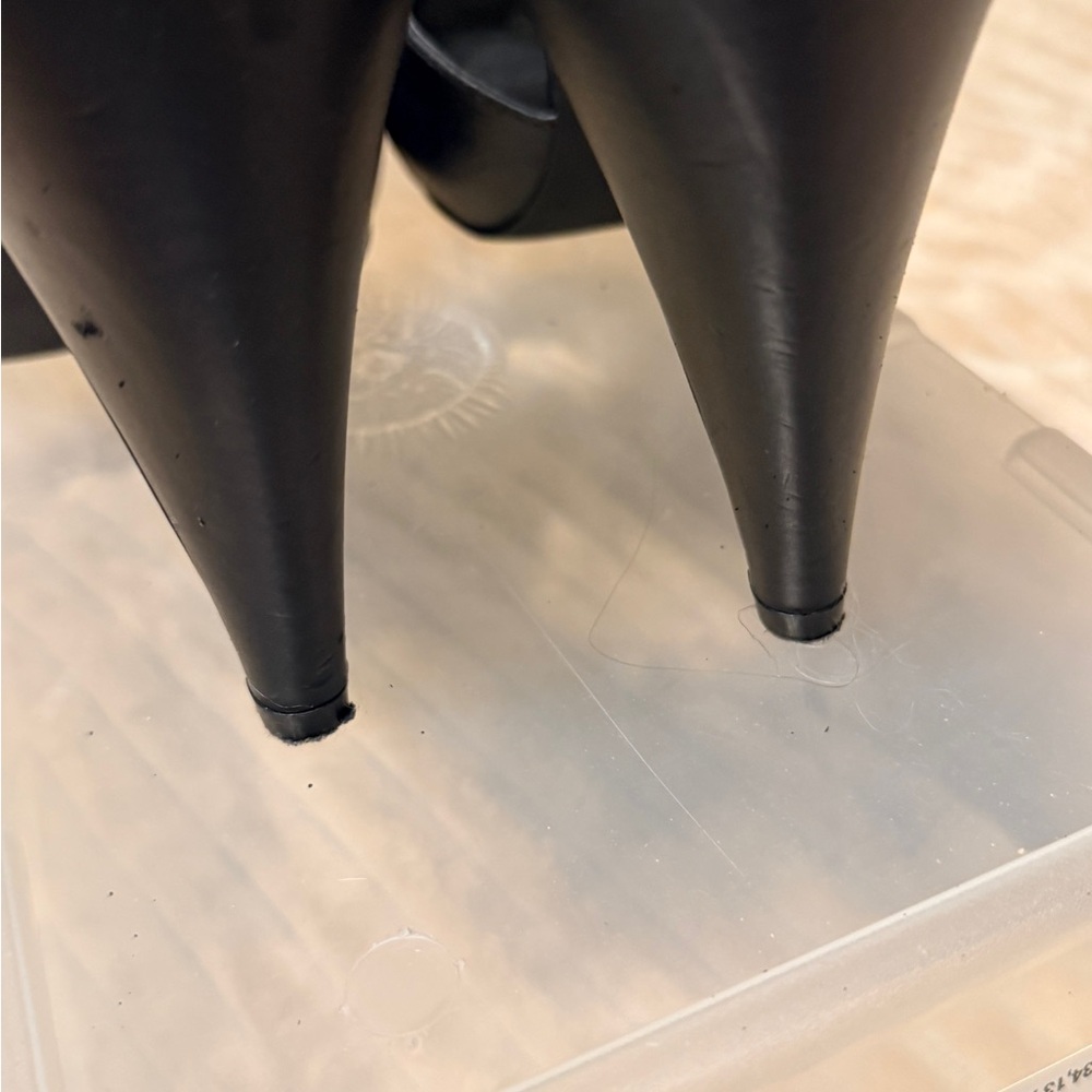 Simply Vera Vera Wang black strappy high-heel - Picture 5 of 9